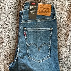 Levis Mile High Super Skinny